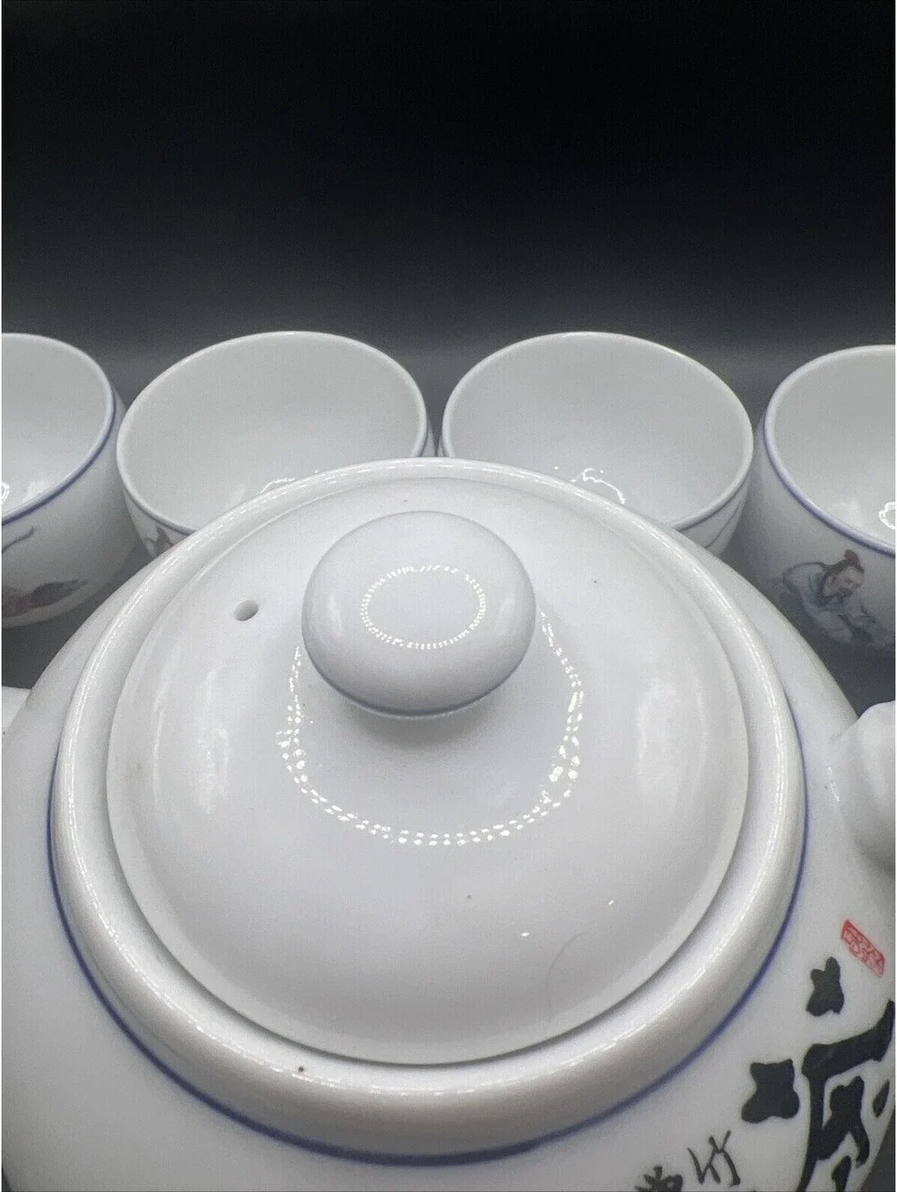 Ceramic Tea Pot And 4 Cups